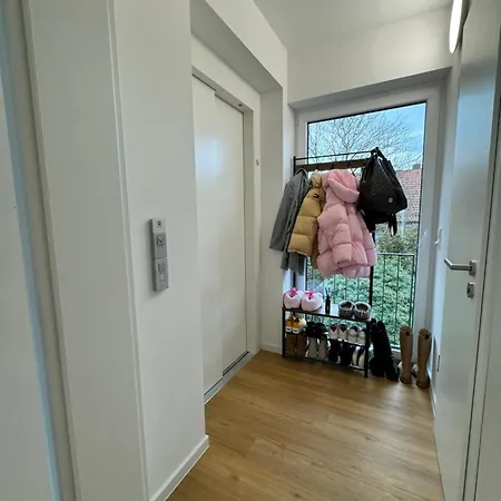 Penthousewohnung Moebliert In Check In 15 Uhr Check Out 11 Uhr Διαμέρισμα Όσναμπρουκ
